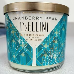 🐰LIMITED TIME OFFER!!!🐣🆕️Bath & Body Works Cranberry Pear Bellini Candle 🔷️